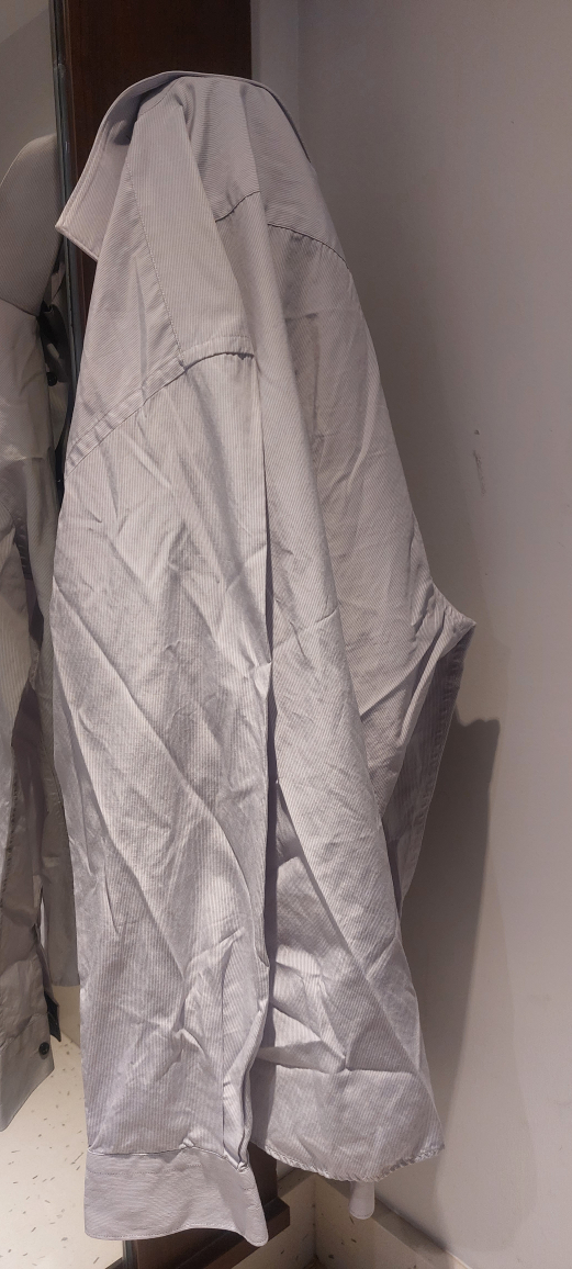 Shirt large image indicator(3)