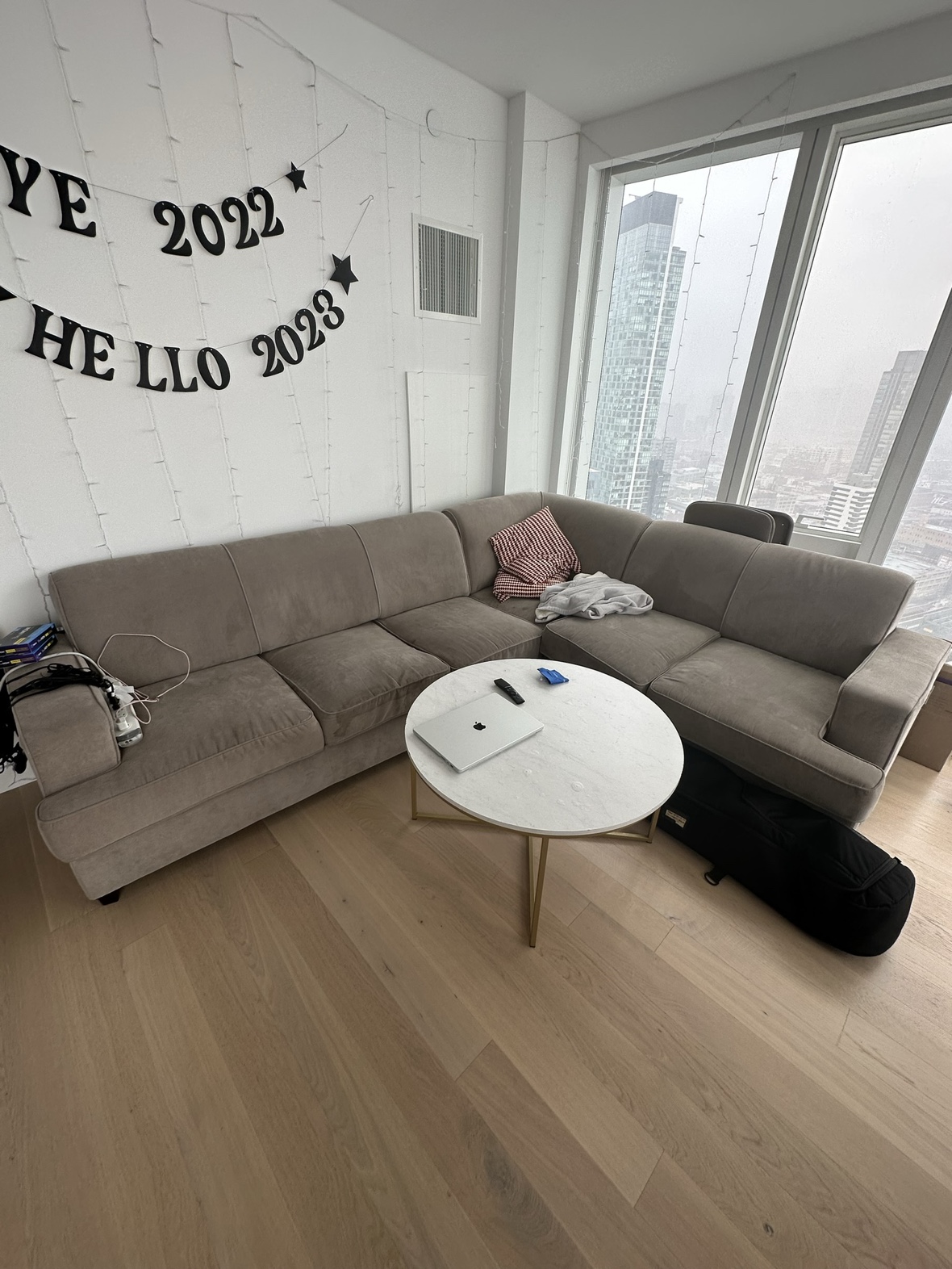 Couch - Sachar 3 - Piece Upholstered Sectional - photo 2