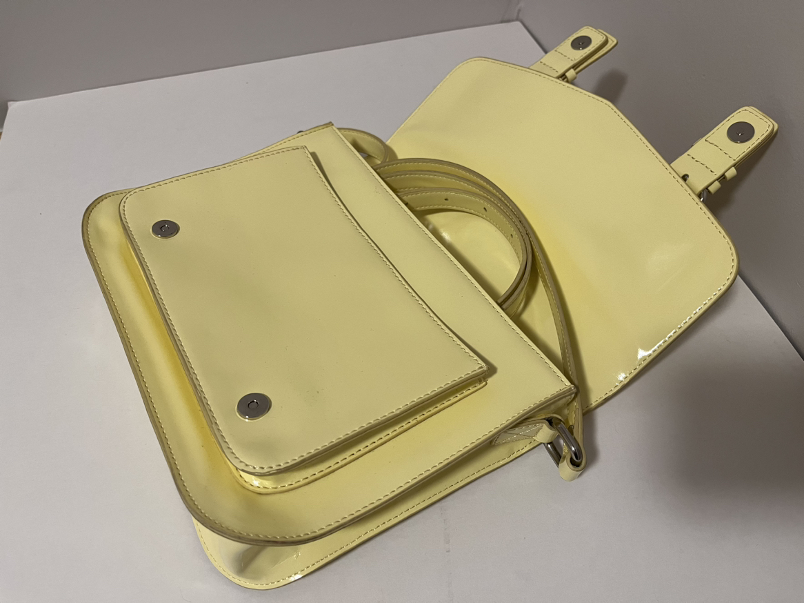 Heys crossbody messenger bag image indicator(3)