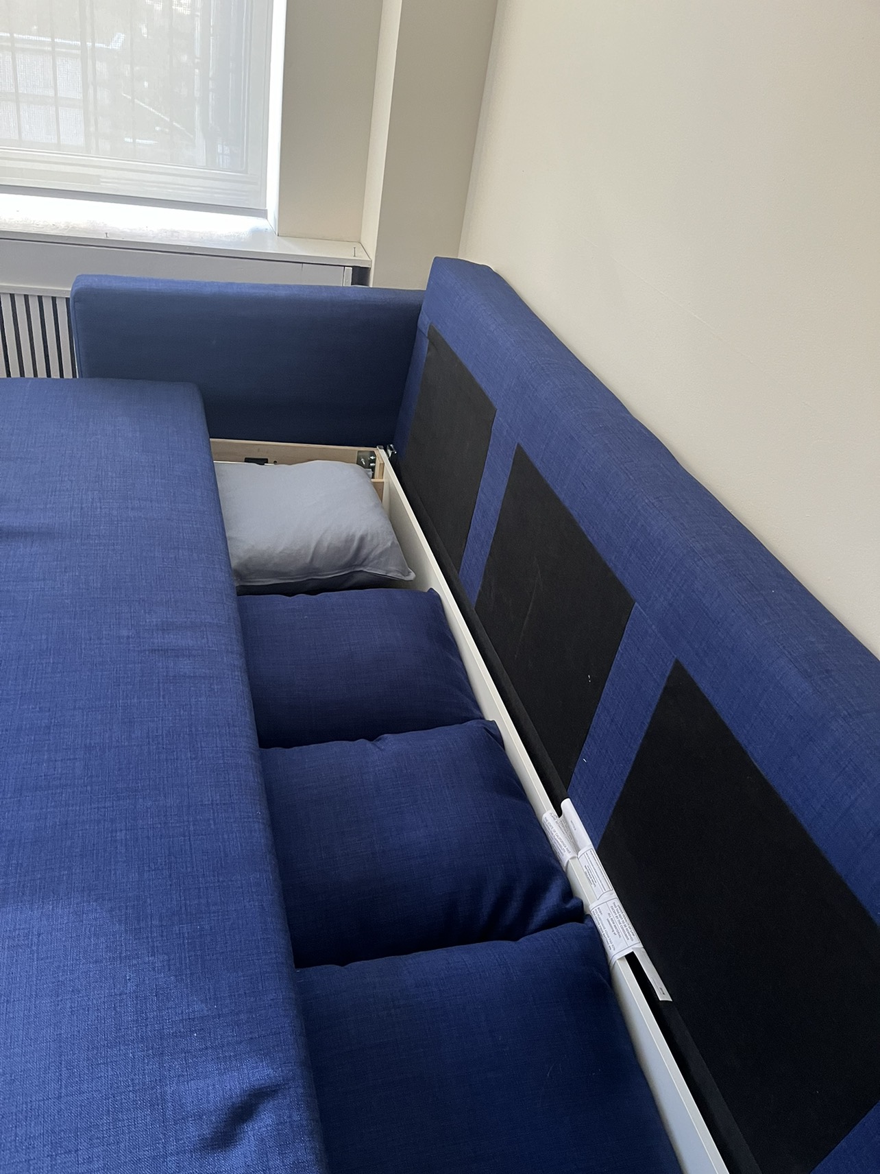 Sofa - bed and storage - photo 3