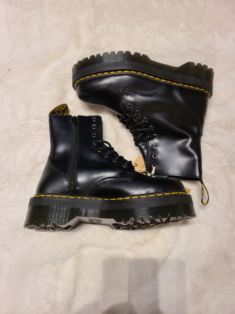Dr.Martens Jadon Platform Boots Womens Size 9 image indicator(4)