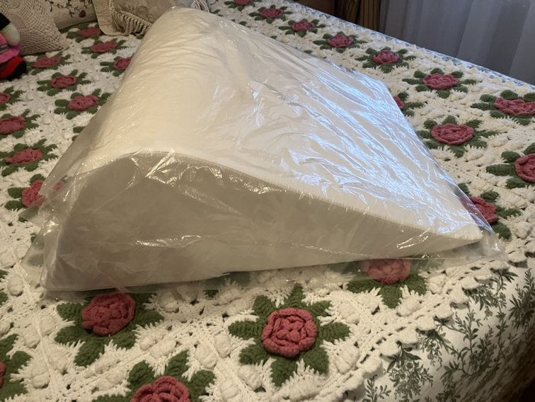 Wedge Pillow - photo 4