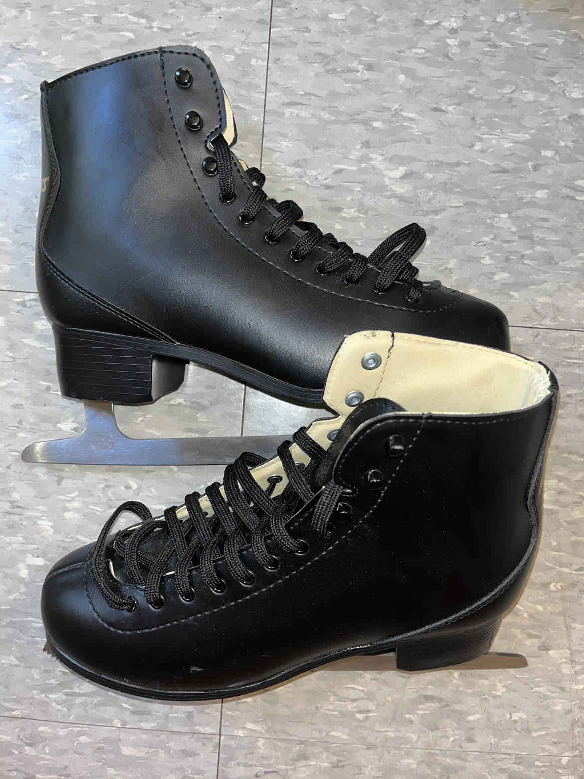 Roces Paradise Black Figure Skates (Black - 10) - photo 2