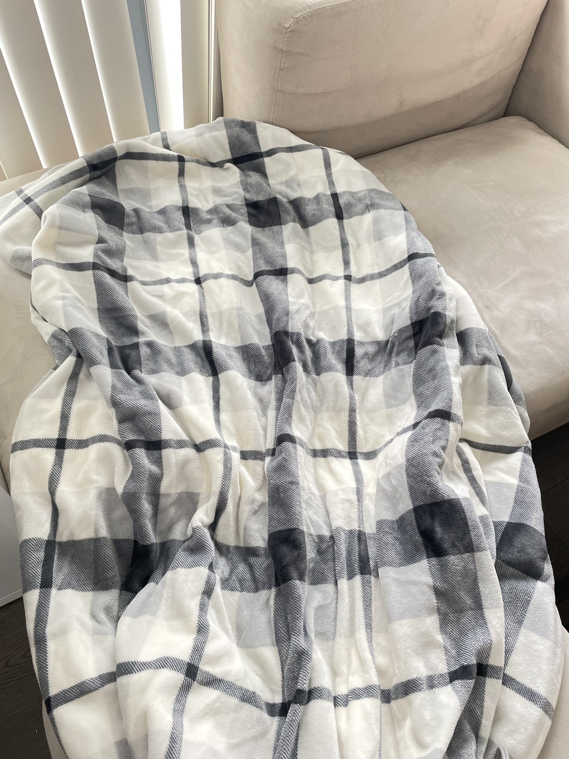 ‼️moving sale‼️Elegant Sunbeam electric throw thumbnail