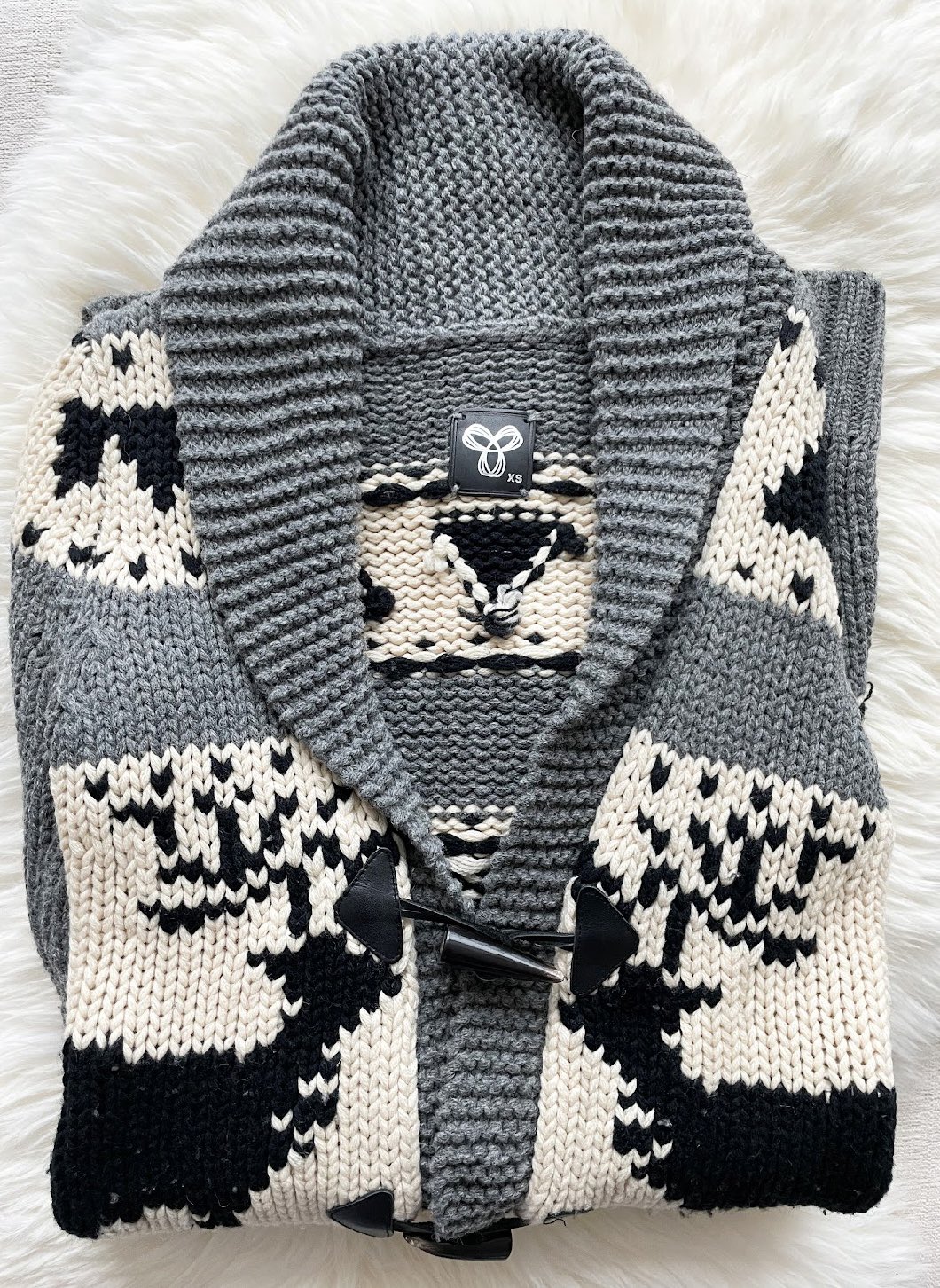 Aritzia Long Cardigan Sweater XS
