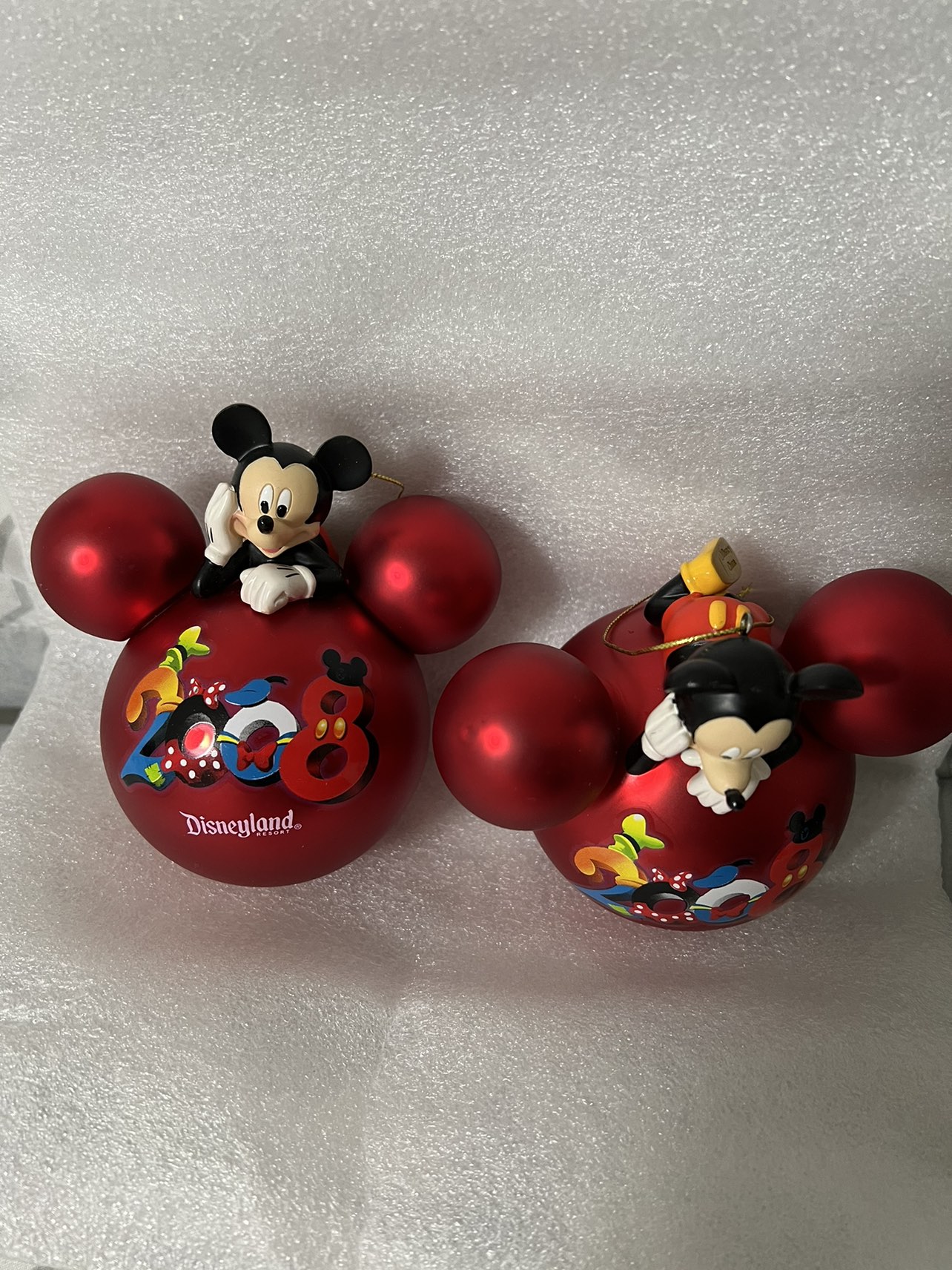 $5!! Disneyland 2008 Christmas ornaments image indicator(4)