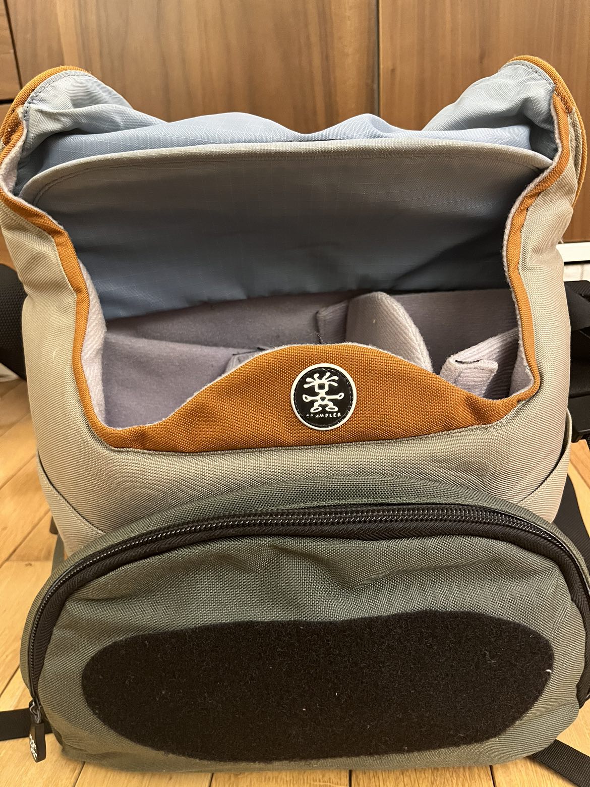 Crumpler cross body bag - photo 3