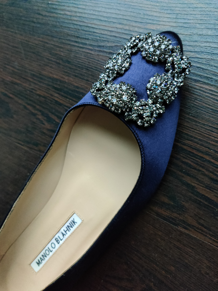 Manolo Blahnik purple blue satin flats image indicator(2)