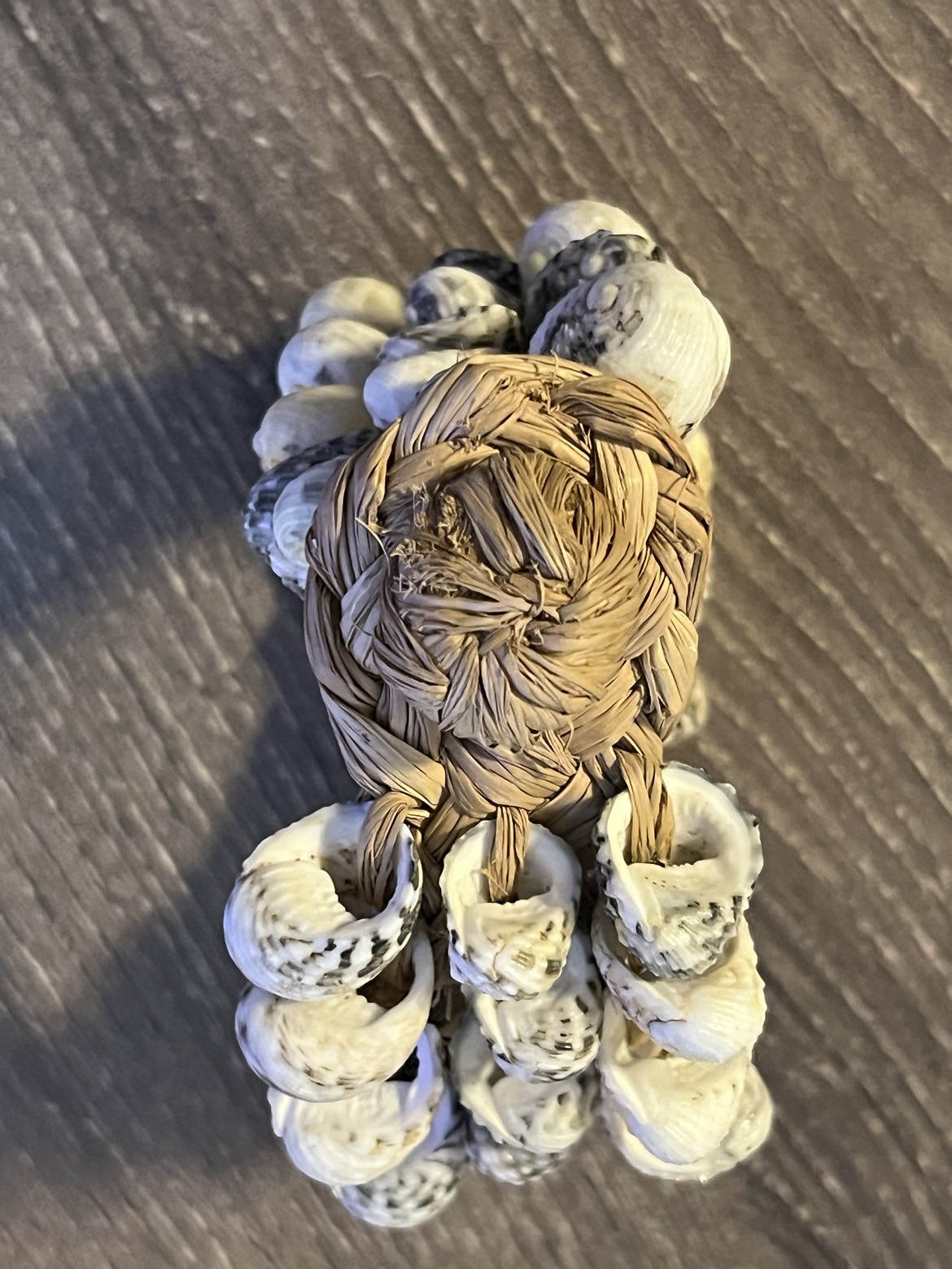 COWRIE SHELL BRACELET image indicator(3)