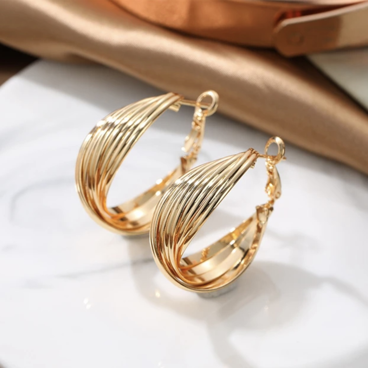 H&M Twisted hoop earrings (never worn) - photo 5