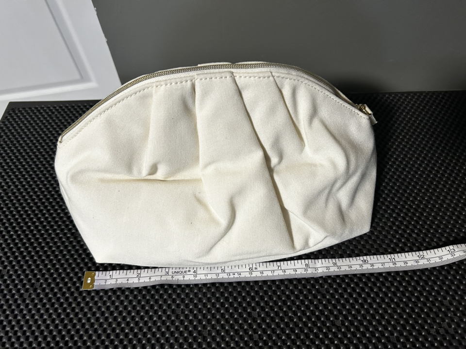 Dolce& Gabbana Compact Makeup Bag image indicator(2)