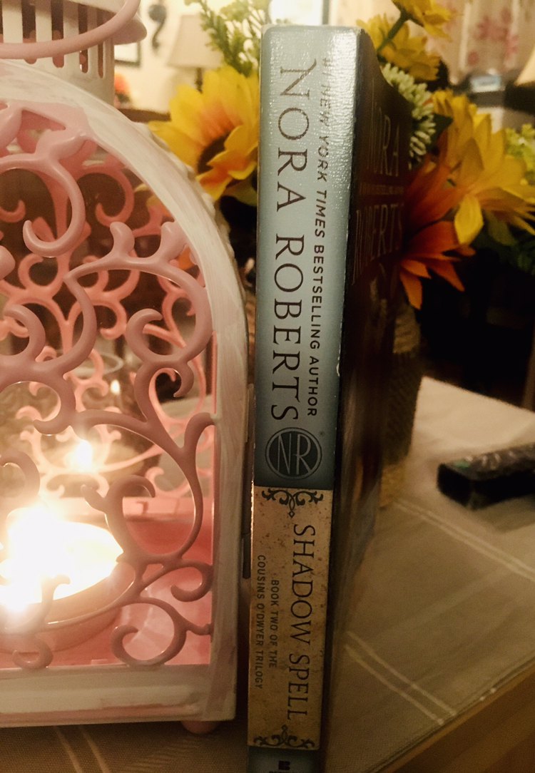 Nora Roberts-Shadow Spell- Book 2 - photo 2