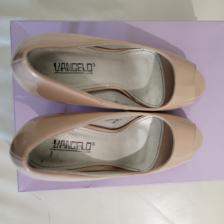 Nude peep toe patent pumps (day 7) image indicator(3)