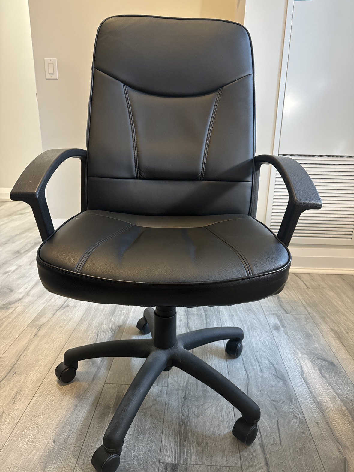 Office Chair - photo 2