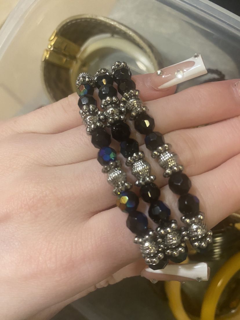 Vintage beaded watch image indicator(2)