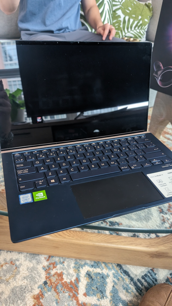 ASUS laptop zenbook 14