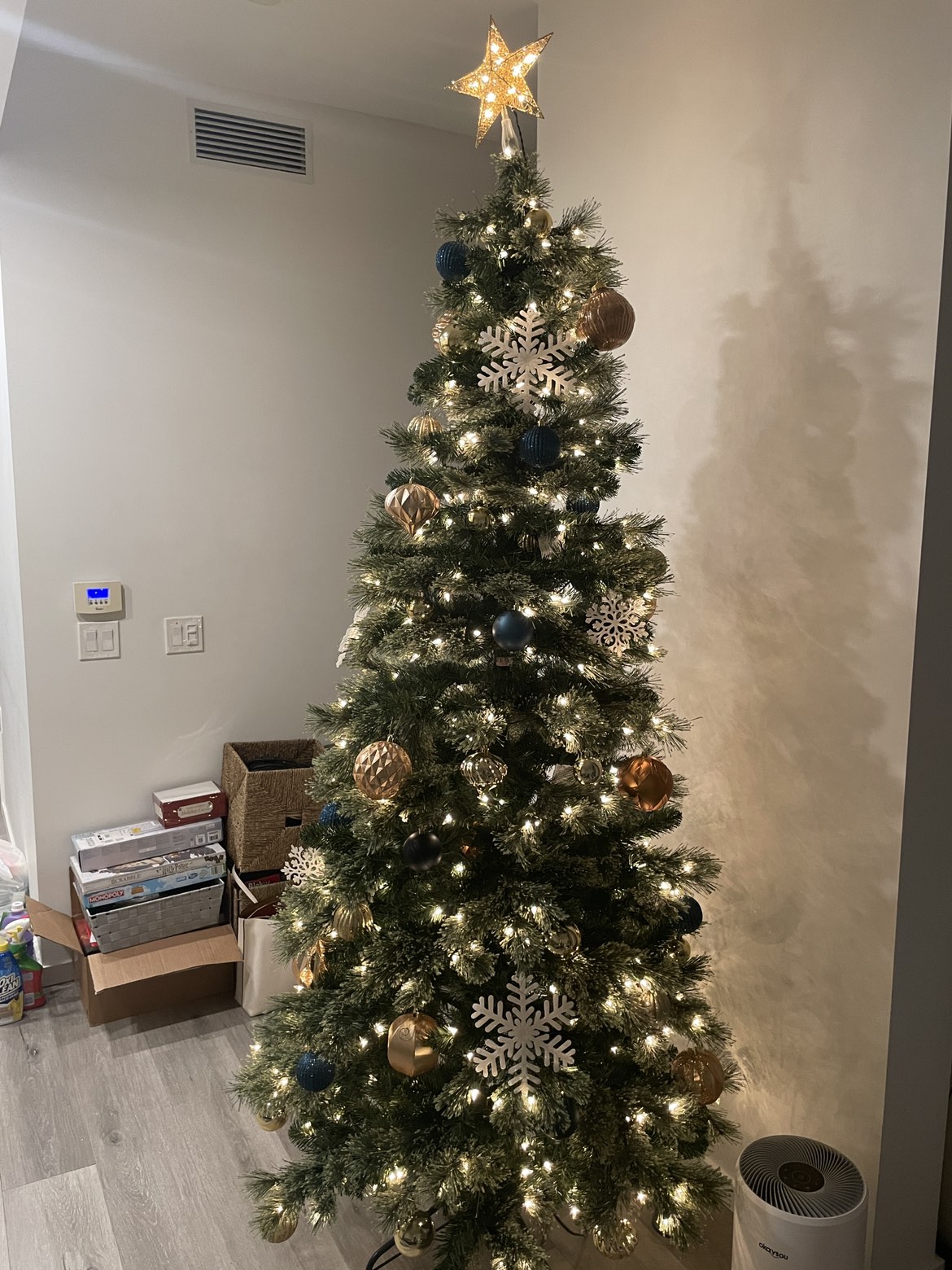 7.5ft Prelit Christmas Tree - photo 2