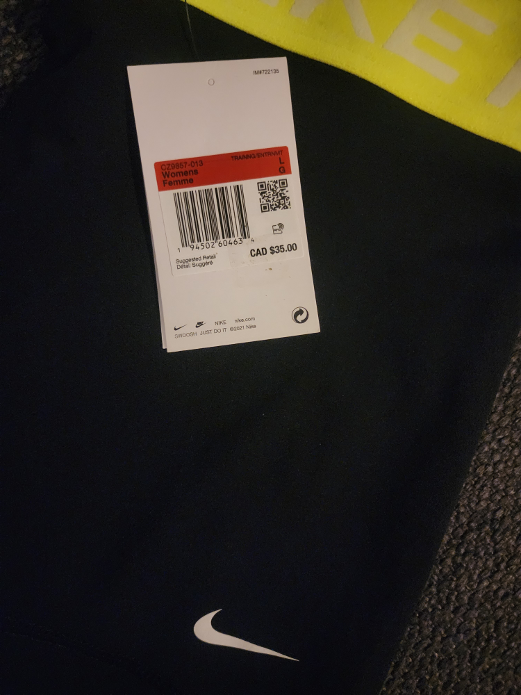 Brand new Nike Pro Shorts - 3" (tight fit/mid rise) - L image indicator(2)