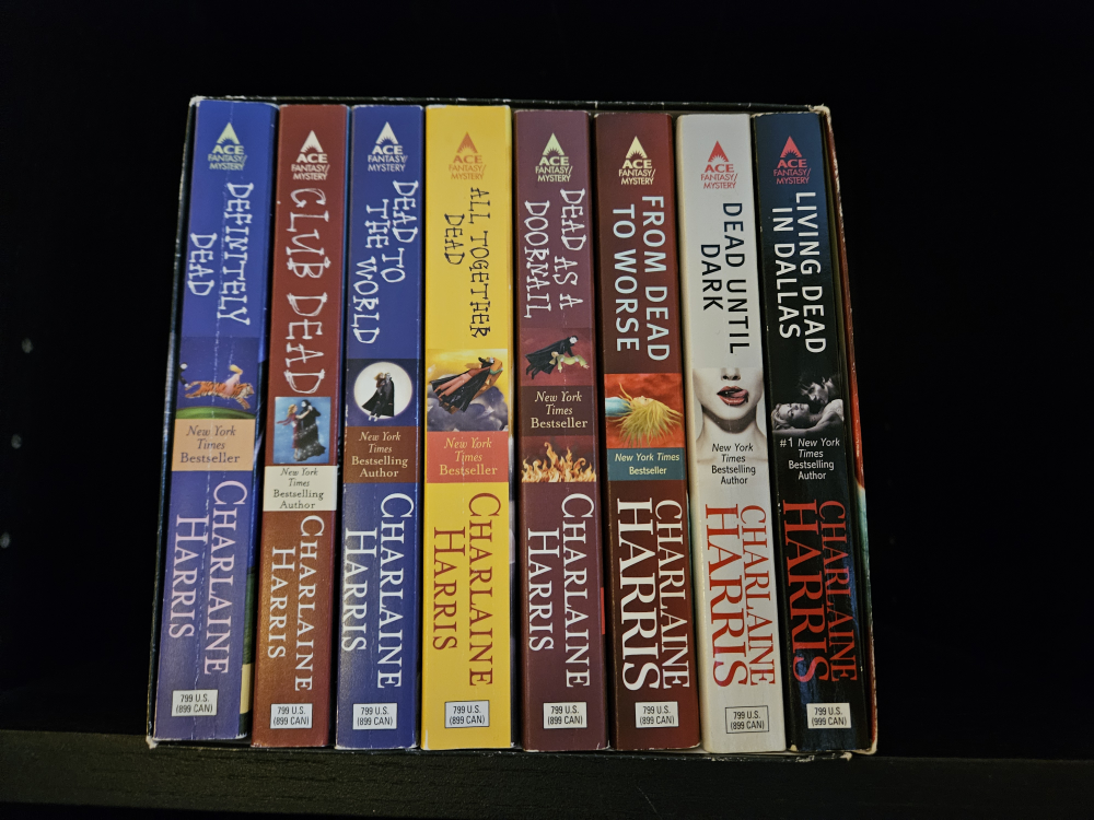 True Blood / Sookie Stackhouse book series image indicator(2)