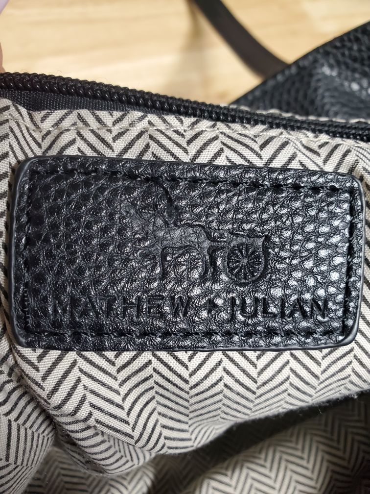 Black Tote Purse image indicator(3)