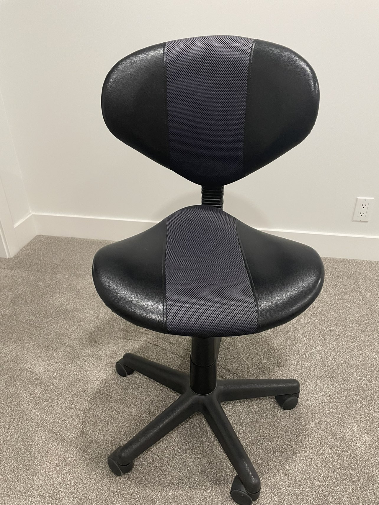Adjustable Chair “ 🥕 “