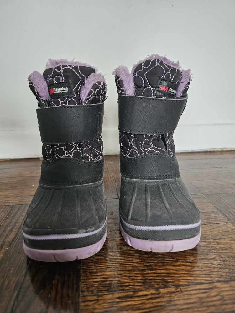 Toddler Snow Boots size 9 image indicator(2)
