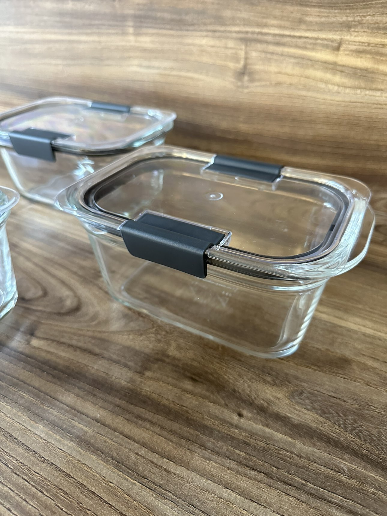 Rubbermaid glass containers (3) image indicator(2)