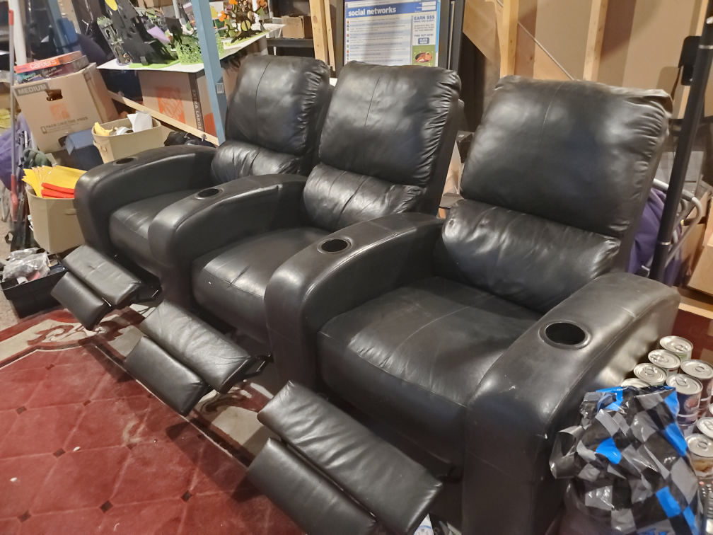 pleather reclining theatre couch - photo 2