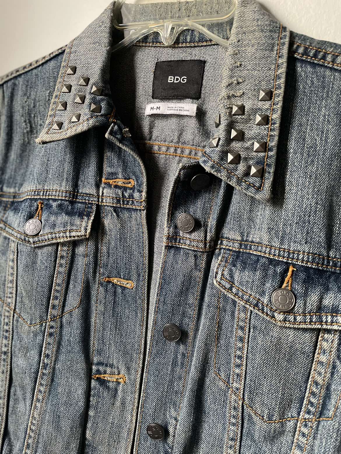Urban Outfitters BDG vintage-inspired studded jean jacket - photo 2