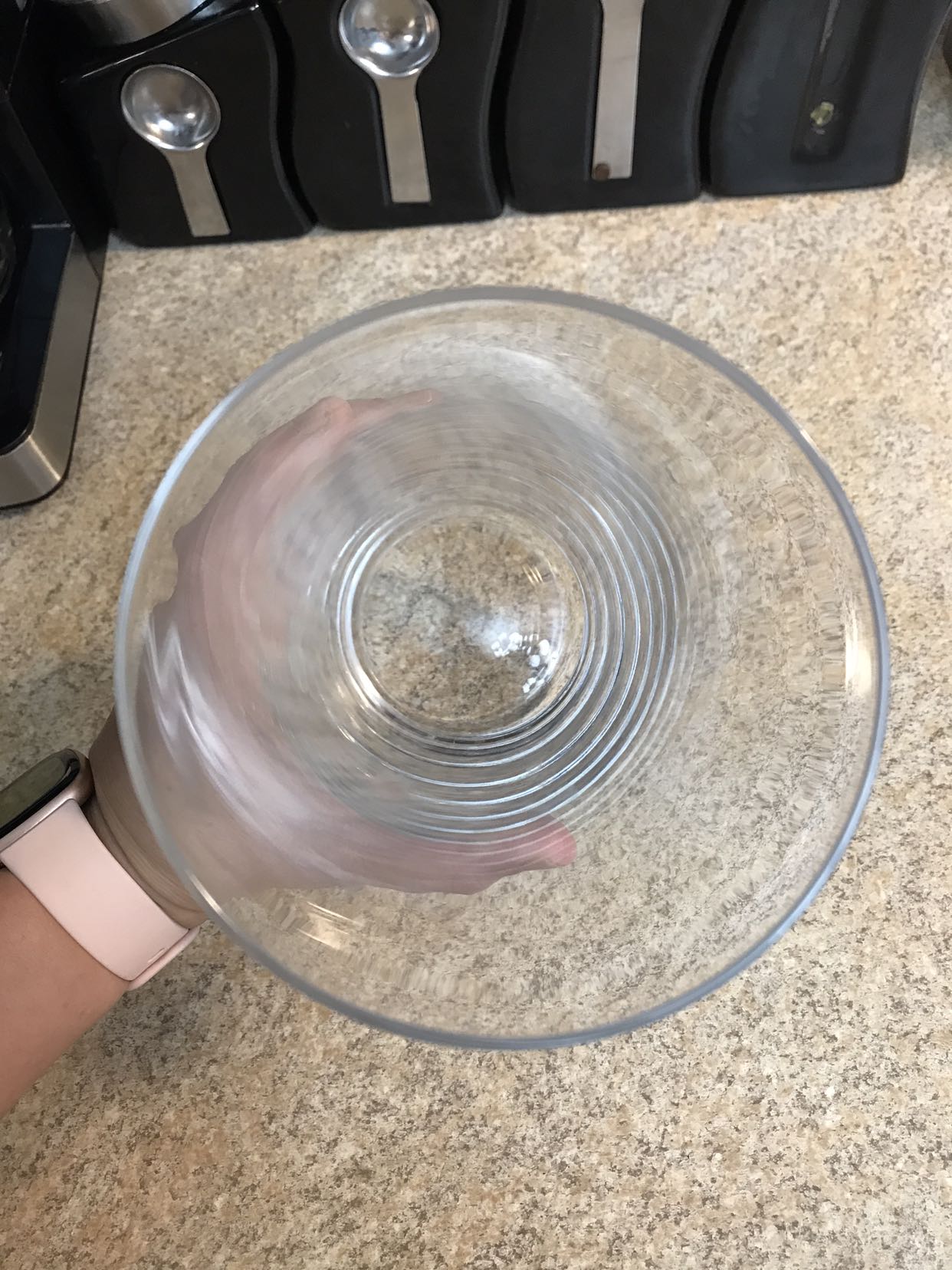 Party Supplies: Tall Glass Vase 10” image indicator(2)