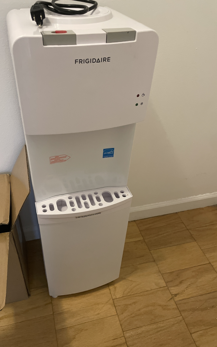 FRIGIDAIRE Water Cooler