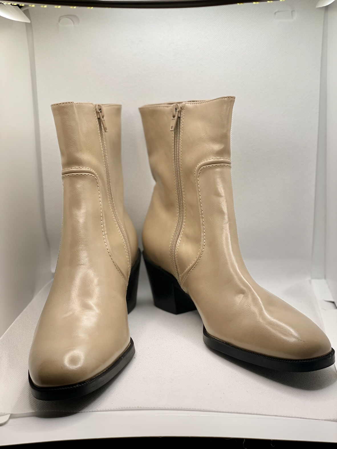 Charles & Keith boots - photo 3