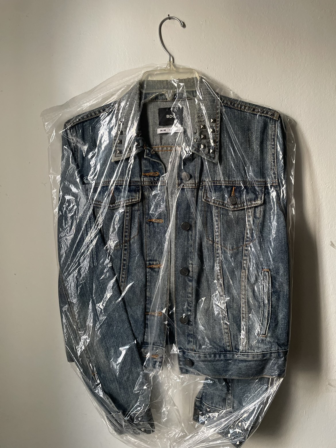 Urban Outfitters BDG vintage-inspired studded jean jacket - photo 4