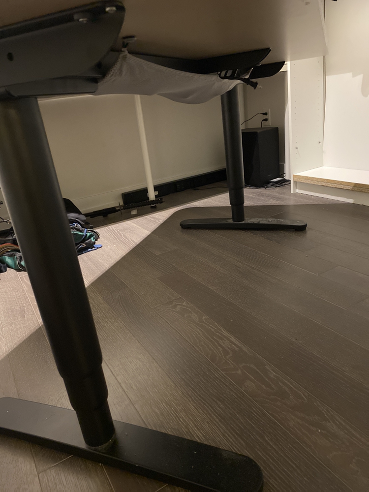Big desk with electric can adjust height - photo 3