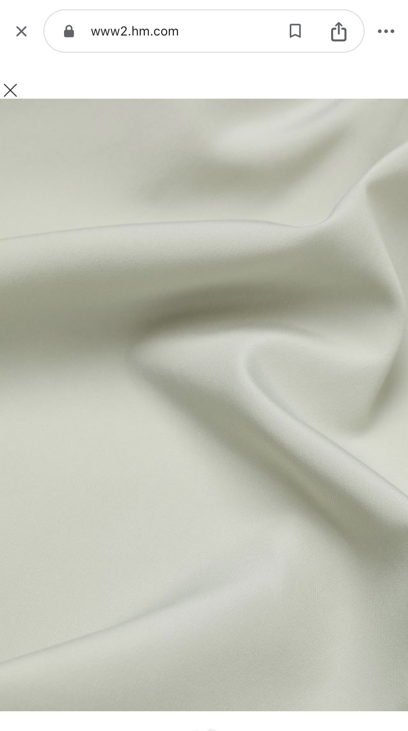 H&M high waist sports shorts image indicator(2)