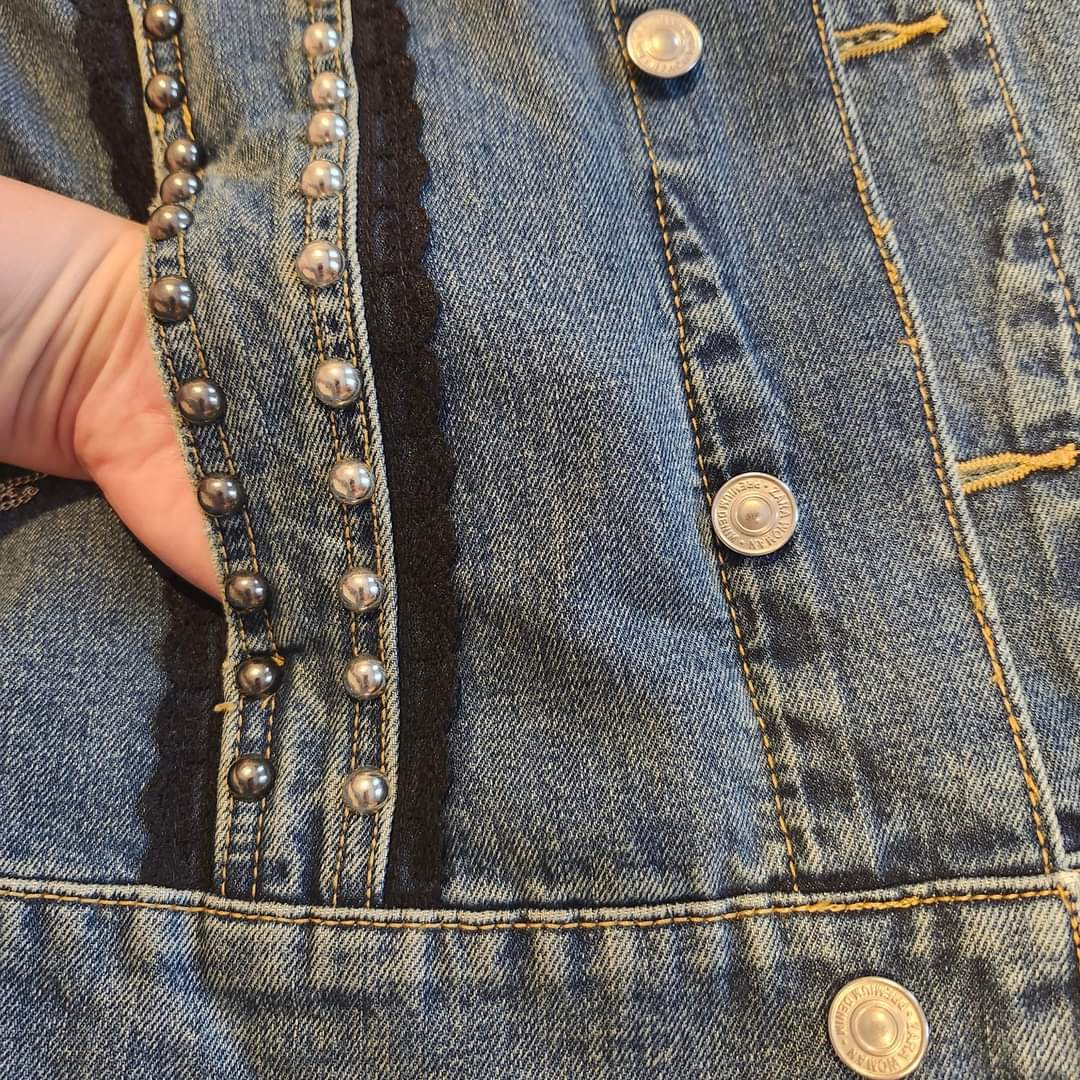 ZARA WOMAN, Premium Denim Collection' DENIM JACKET #M #L #XL image indicator(7)