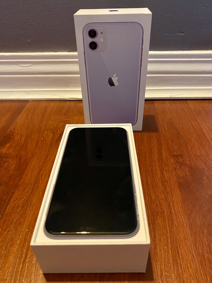 iPhone 11 - photo 3