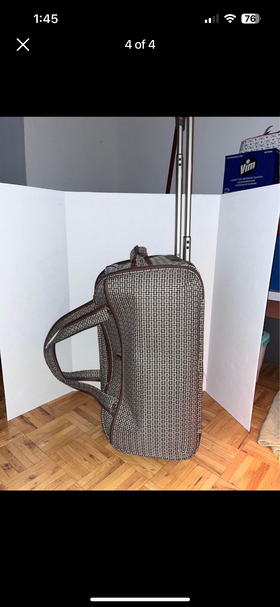 London Fog Stratford 17” Cabin Suitcase image indicator(3)