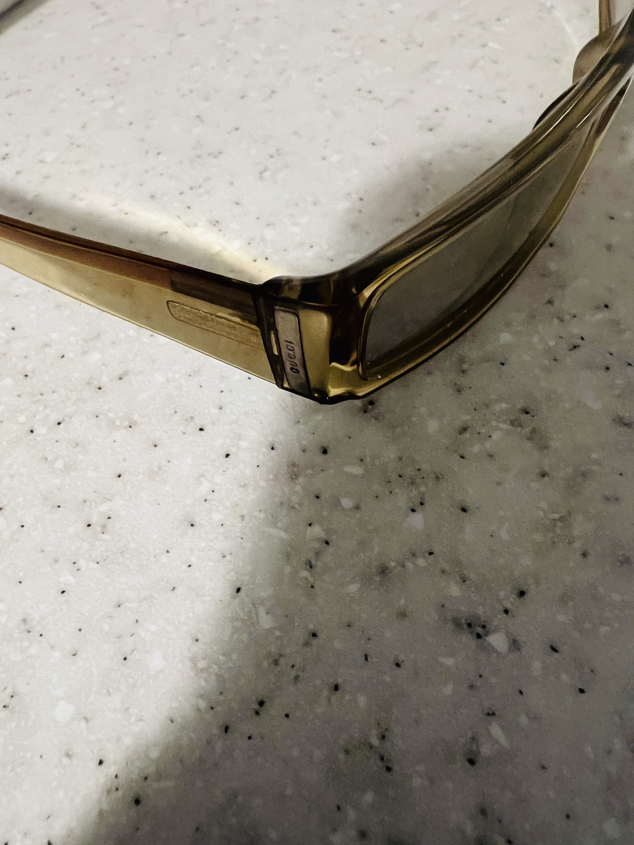 Gucci sunglasses image indicator(6)