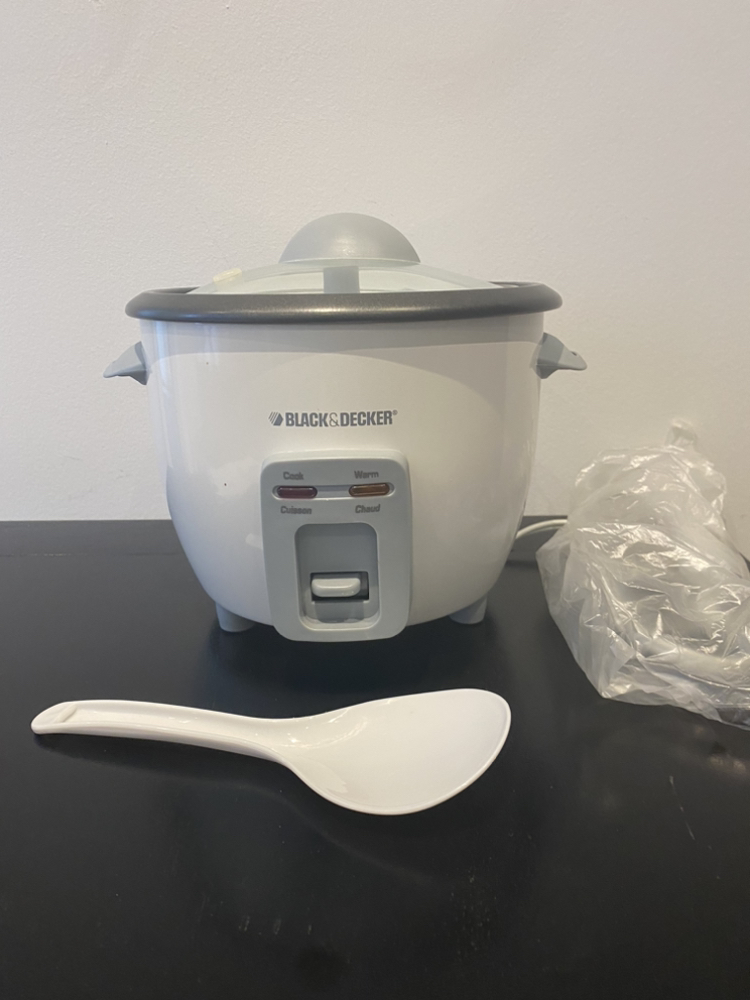 Black & Decker Home 6-cup Rice Cooker thumbnail
