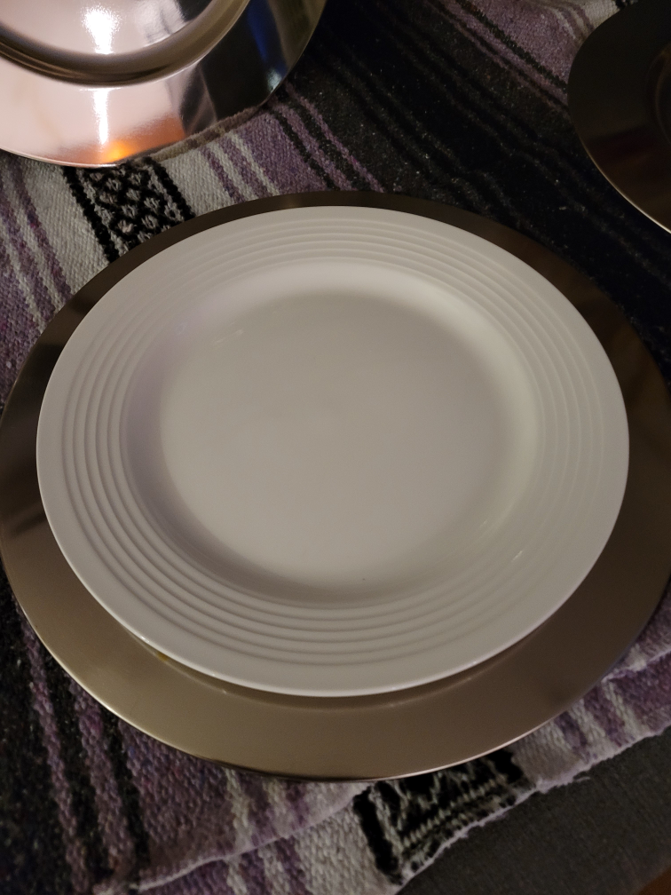 Charger plates thumbnail