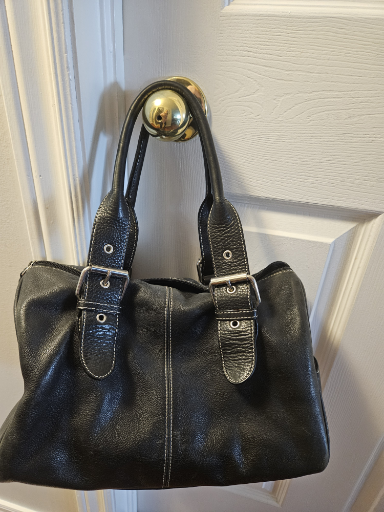 Black Leather Purse thumbnail