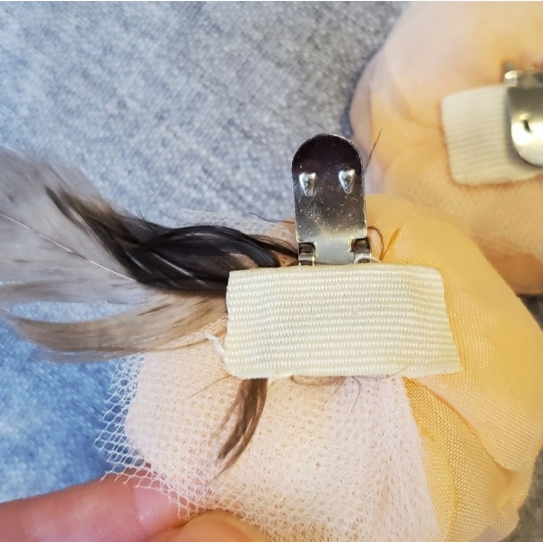 Peach & Pearl Vintage Handmade Shoe Clips image indicator(4)