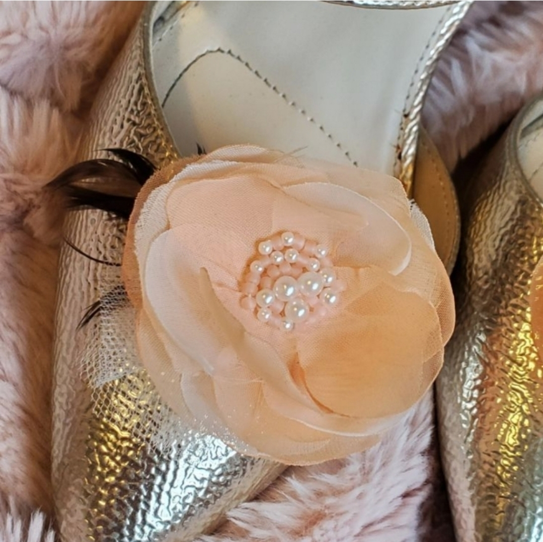 Peach & Pearl Vintage Handmade Shoe Clips image indicator(6)