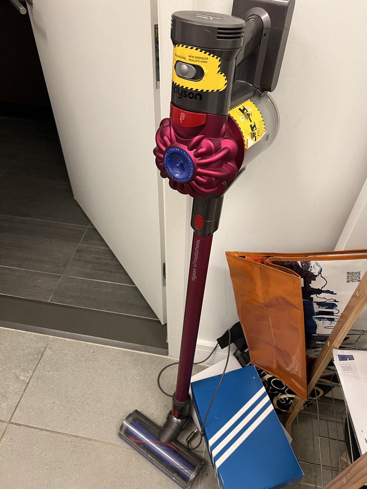 Dyson V7 Motorhead - photo 2
