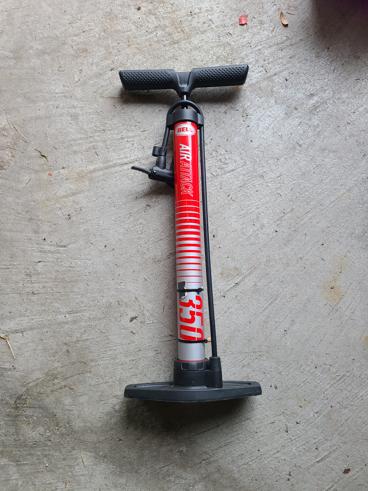 Manual air pump thumbnail