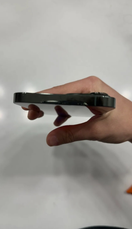 iPhone 13 Pro Max - 128 gig image indicator(4)