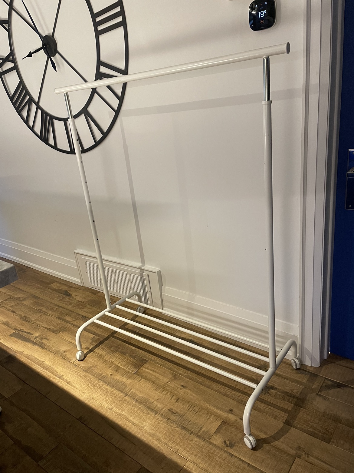 Portable Hanger Rack