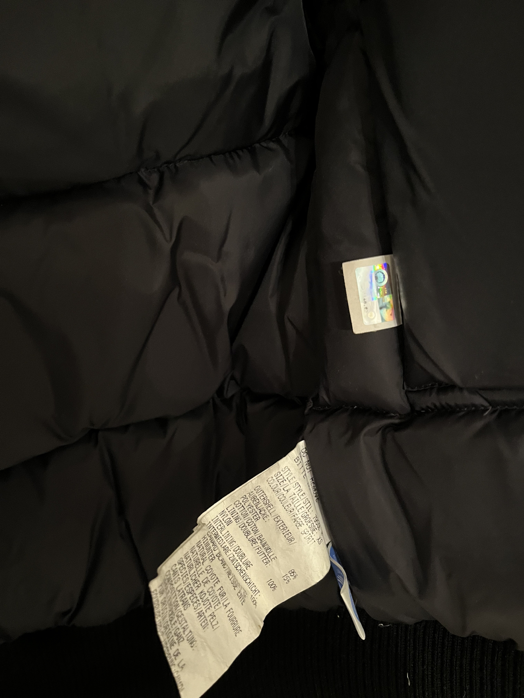 Canada Goose parka image indicator(5)