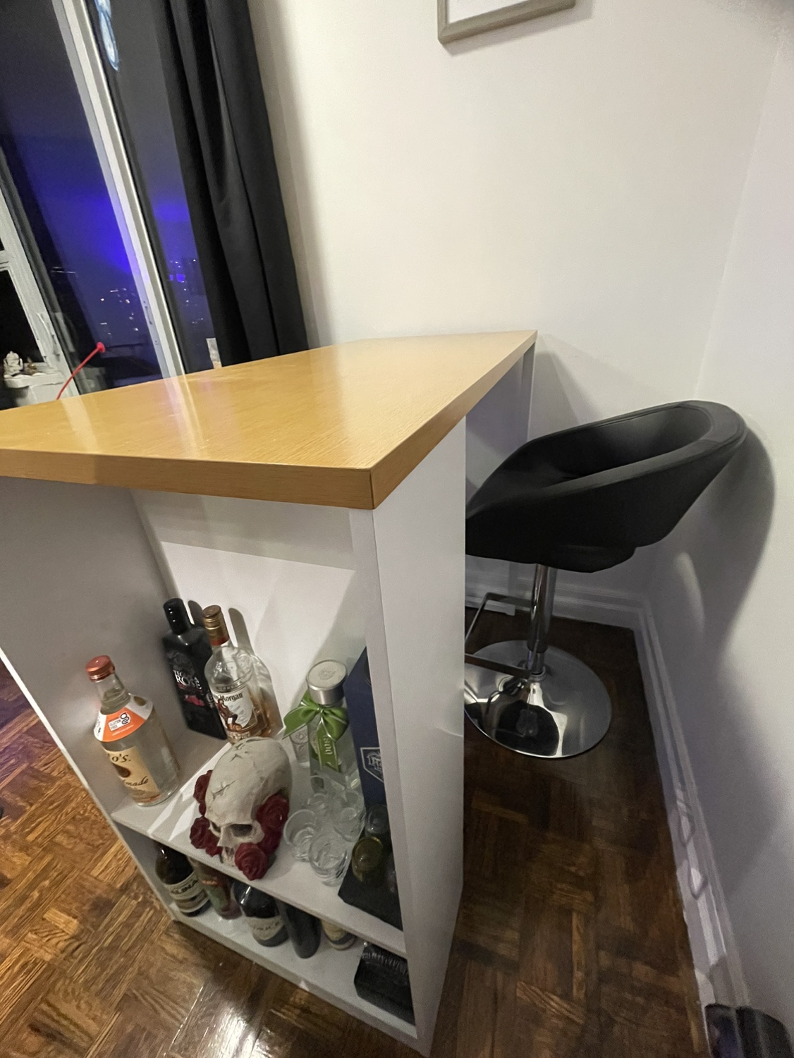 [SELLING] 1 High Top Table + 2 Bar Stools - photo 3